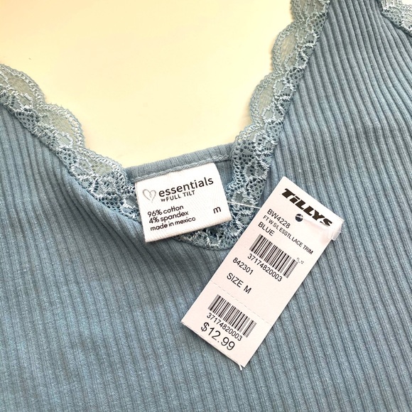 Light blue essentials crop top - Picture 3 of 4